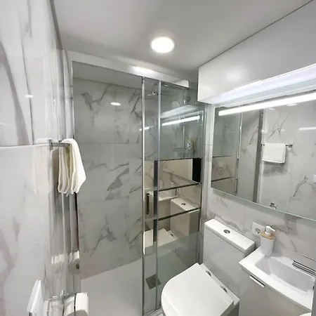 Estudio Novo - Fantastico T0 * Porto